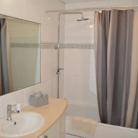 Spacious With Pool