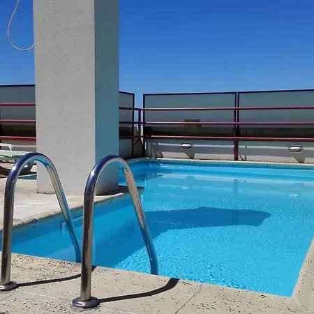 Spacious With Pool