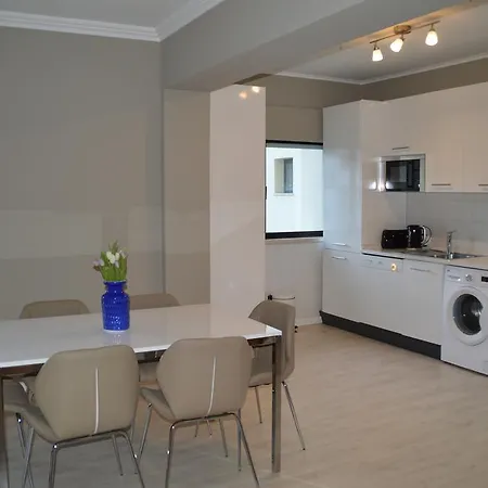 Spacious With Pool Lejlighed Cascais